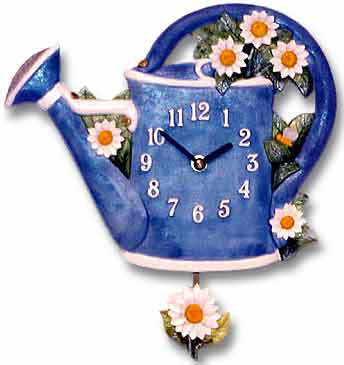 blaue Gießkannen-Uhr für die Küche