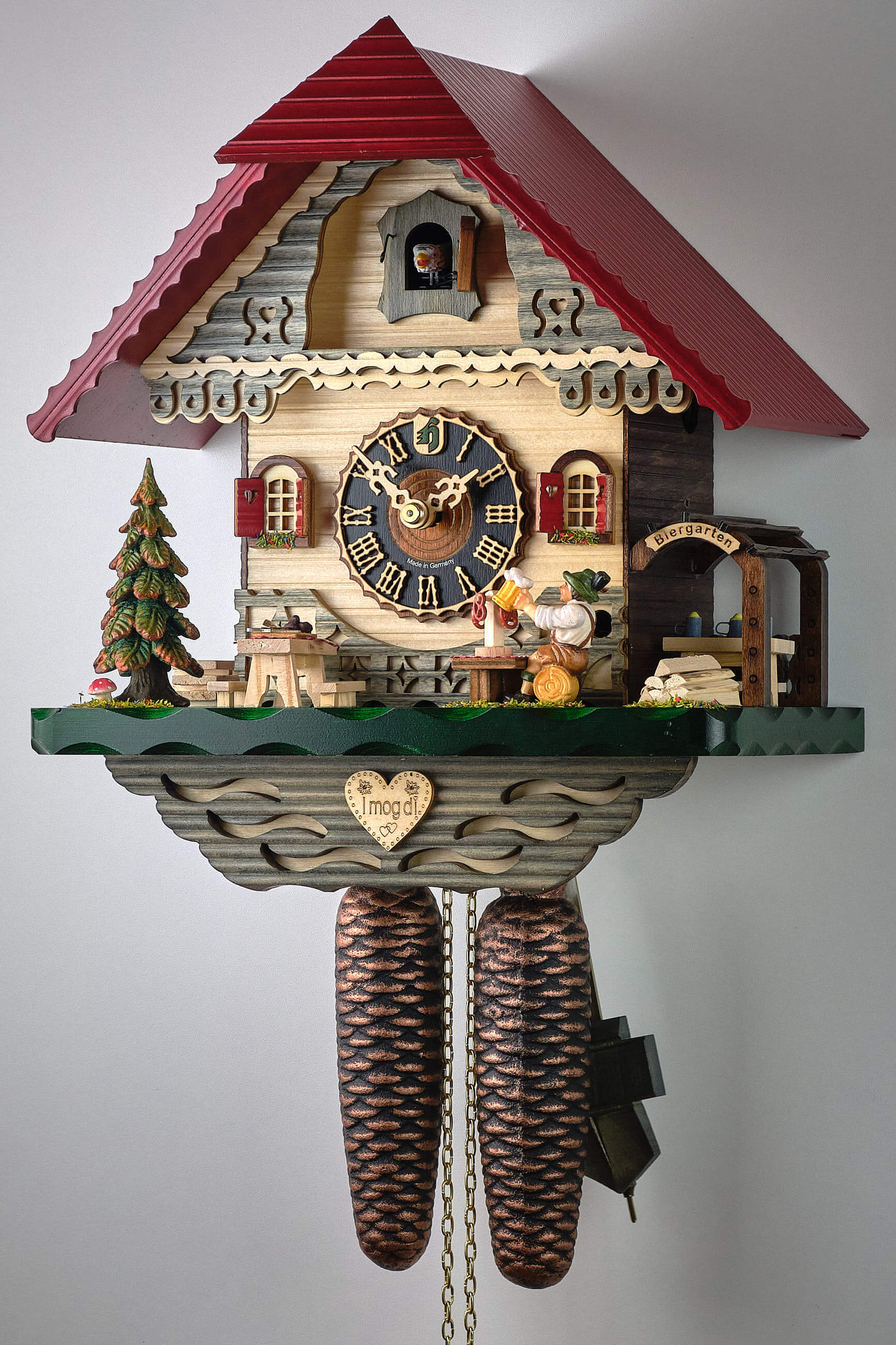 Hönes -Cuckoo clock house with red roof beer drinker 32cm- 8264