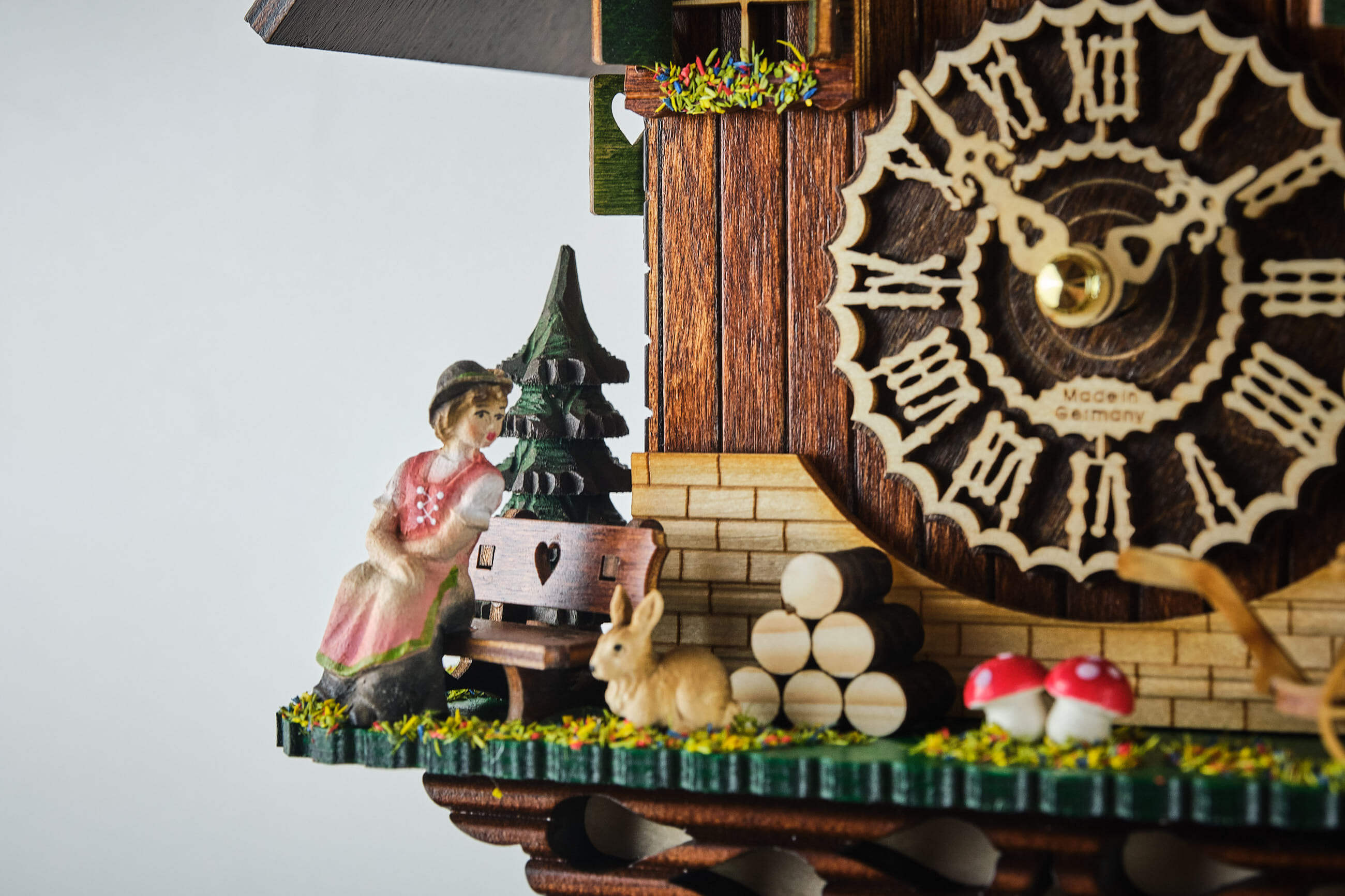 Trenkle -Cuckoo Clock Quartz Movement House with Rope Jack 27cm- 4301 QMS