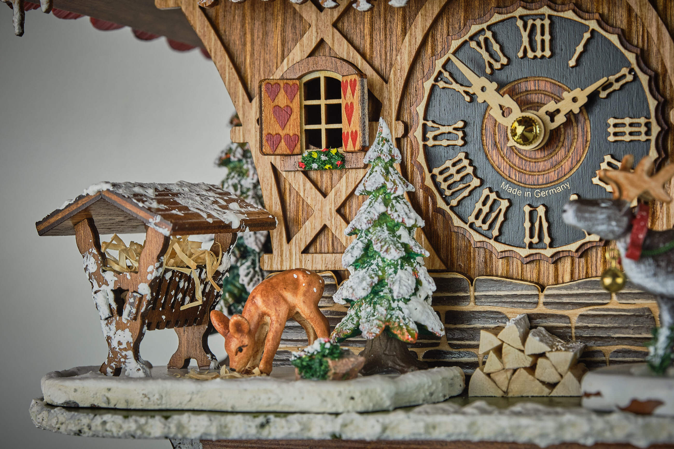 Hönes -Cuckoo Clock Quartz Movement Christmas 31cm- 6706QM