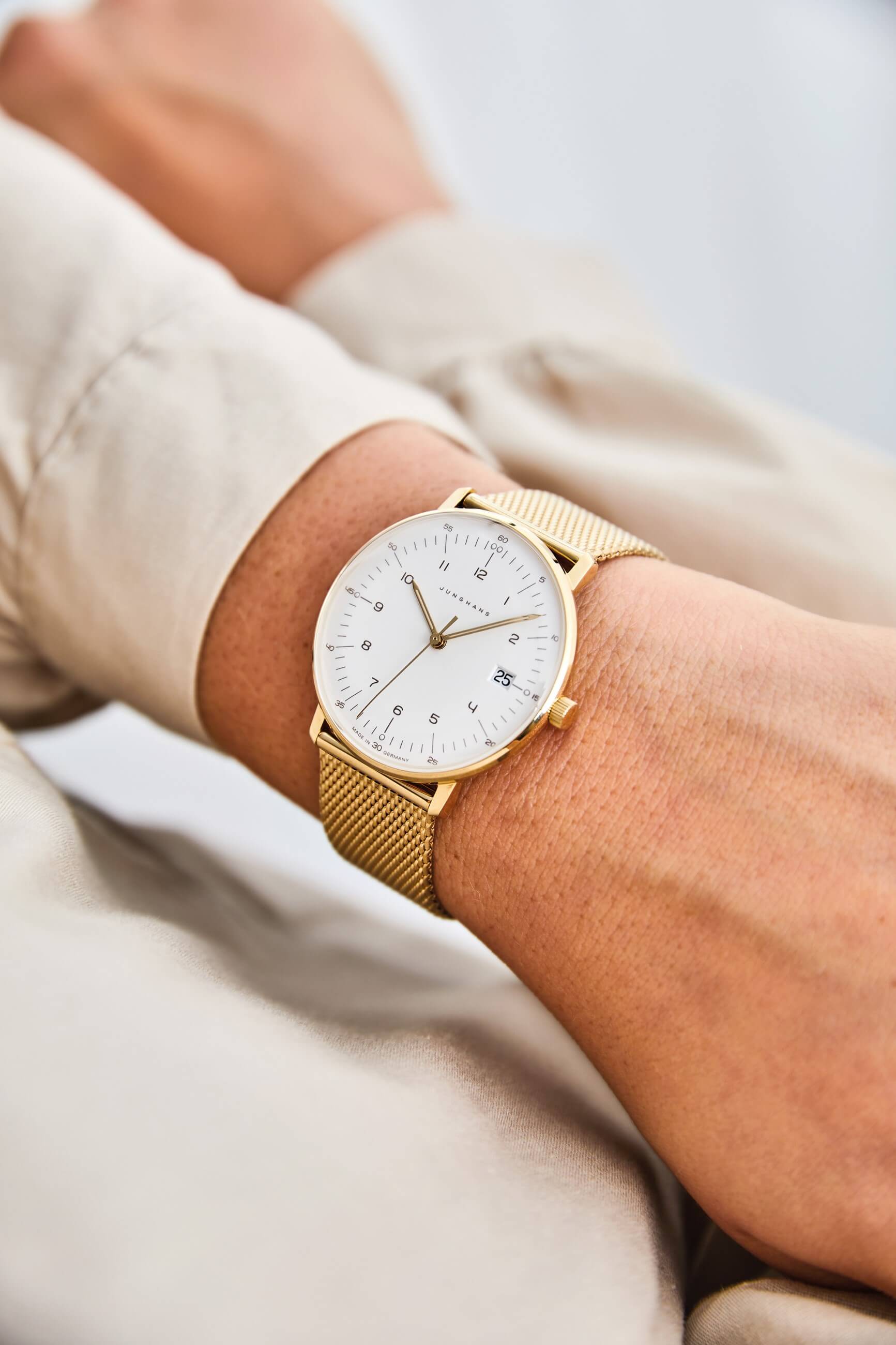 Junghans -max bill ladies' watch gold white quartz sapphire crystal 33mm- 047/7452.46
