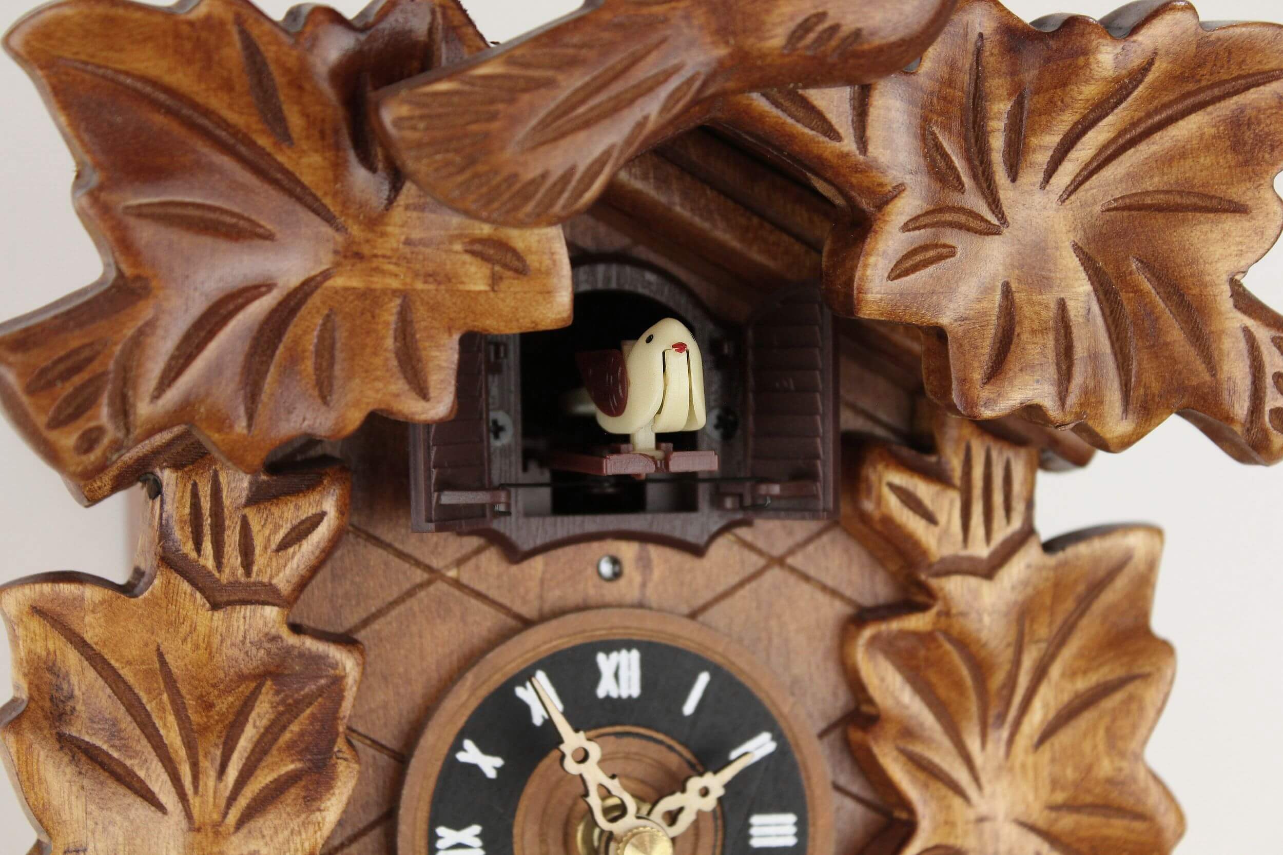 Eble -Cuckoo clock quartz movement music five leaves 22cm- 85990000