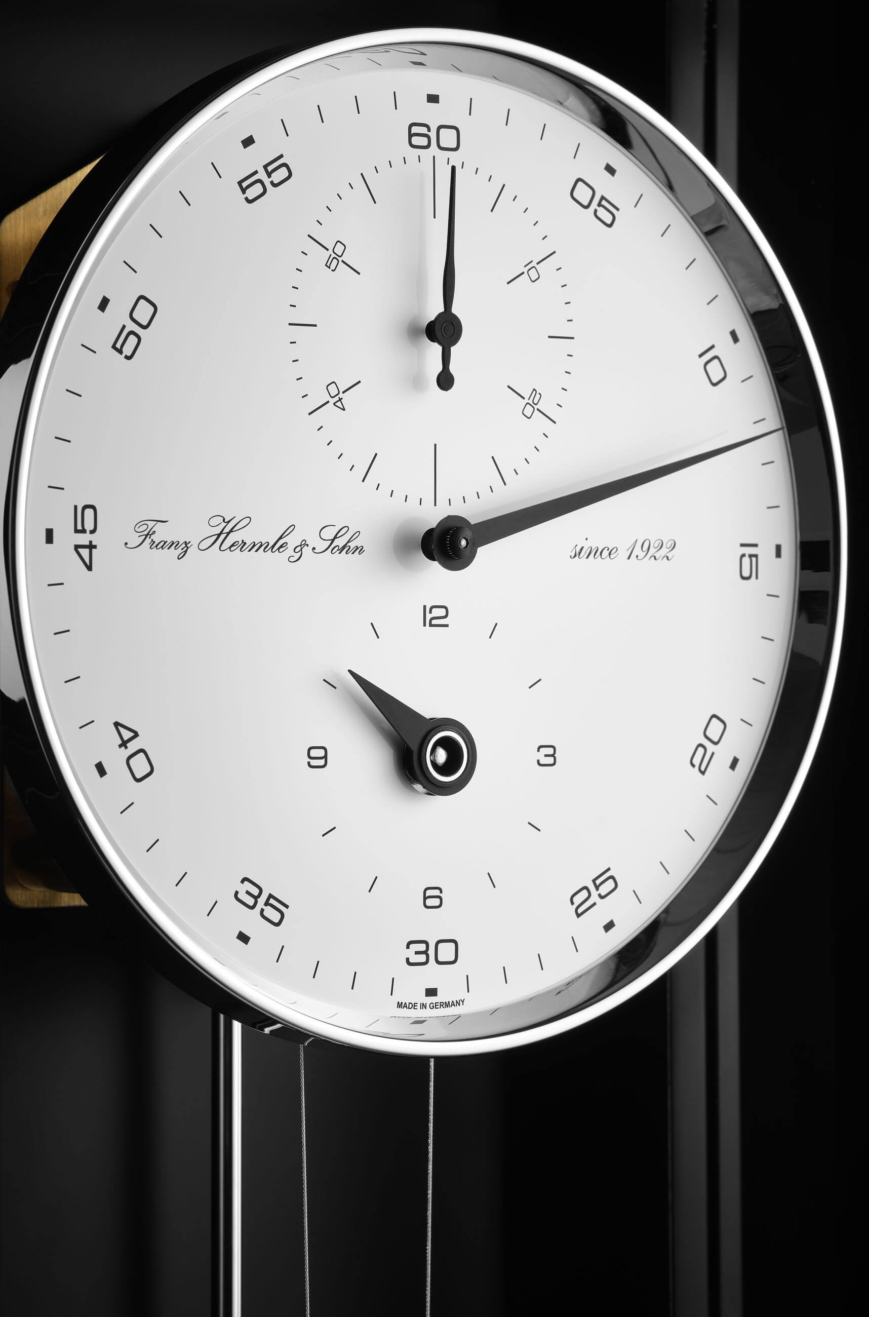 Hermle -Wanduhr Schwarz Monatsläufer Mechanisch 86cm- 71006-740761