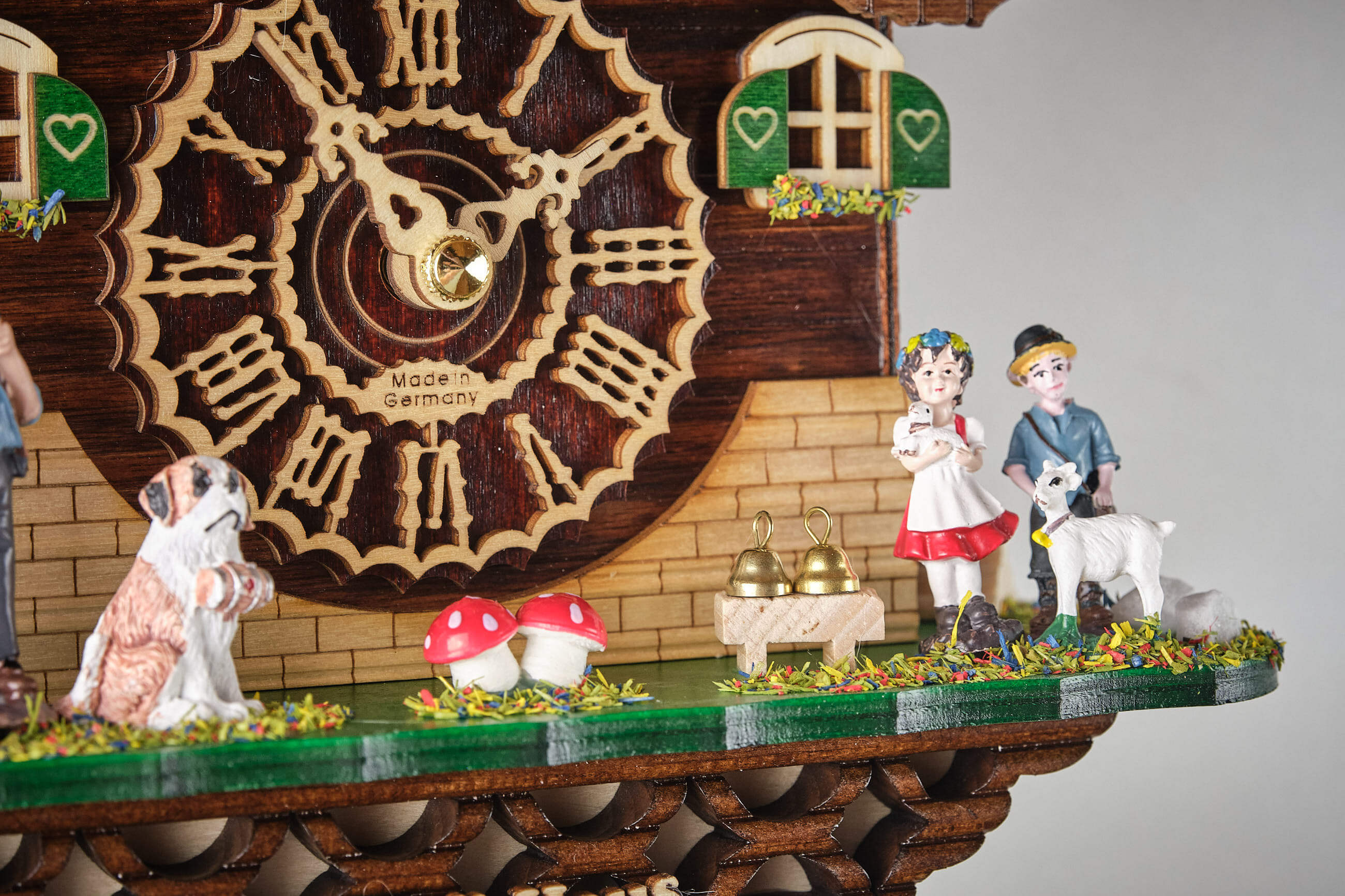 Trenkle -Kuckucksuhr Quarz Laufwerk Heidihaus 23cm- 4300 QMS