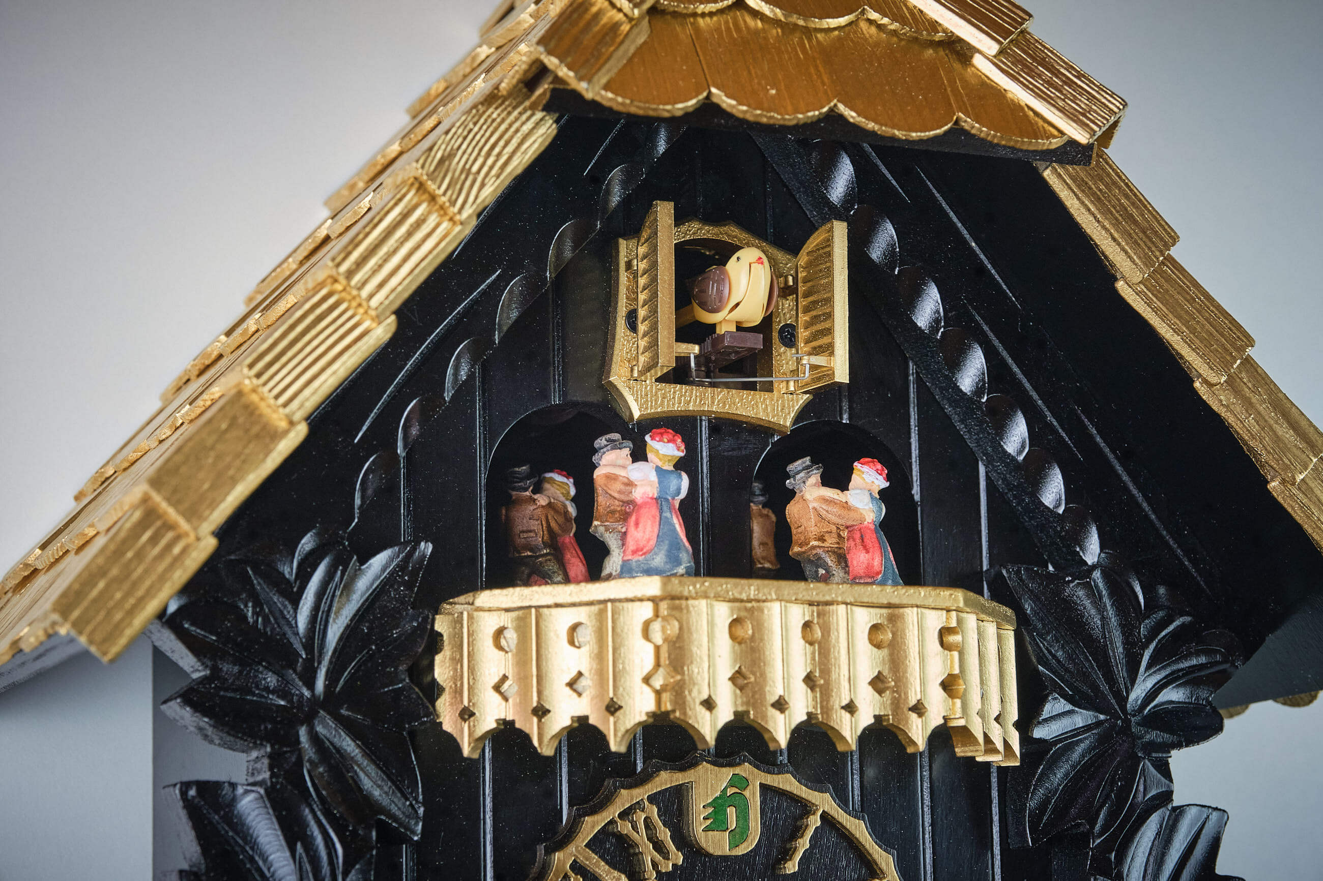Hönes -Kuckucksuhr Quarz Laufwerk Vogelnest Musik Schwarz Gold 38cm- 6442-4TQ SG