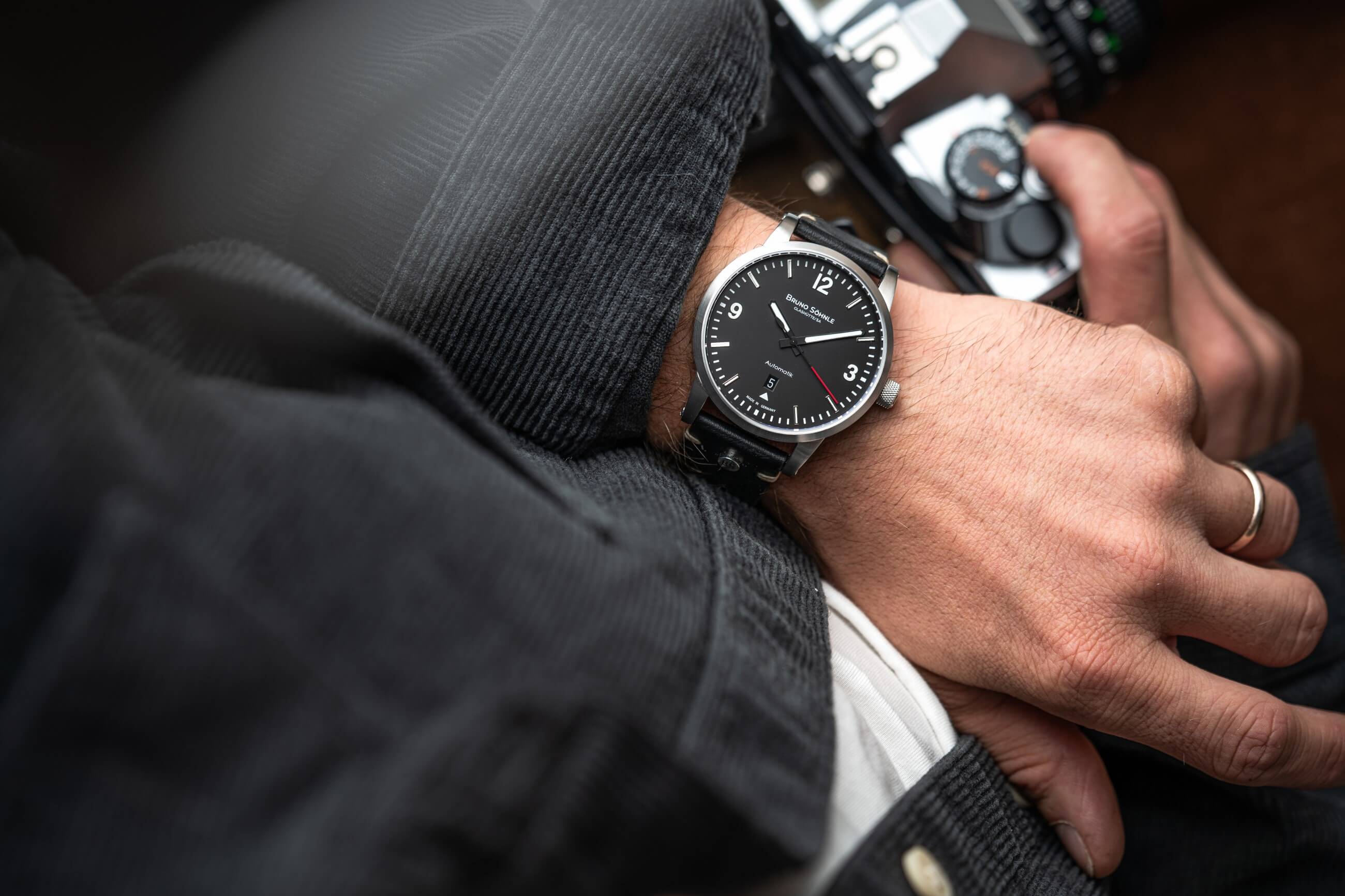 Bruno Söhnle -Episode V Limited Edition Men's Watch Black Date Automatic 44mm- 17-12123-761