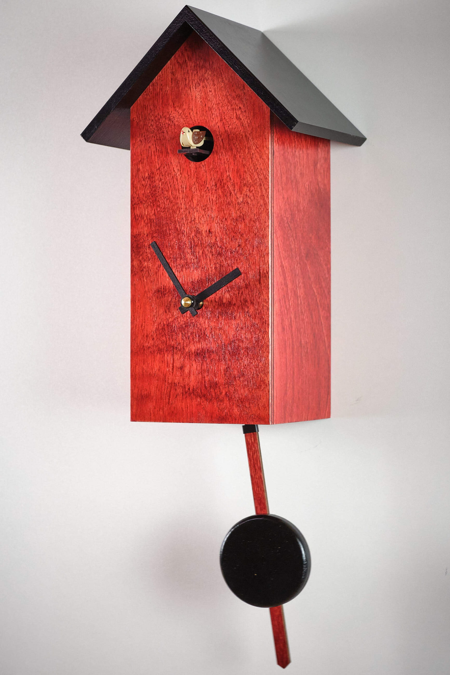 Engstler -Cuckoo clock modern red real wood quartz movement 29cm- 360/40 Q