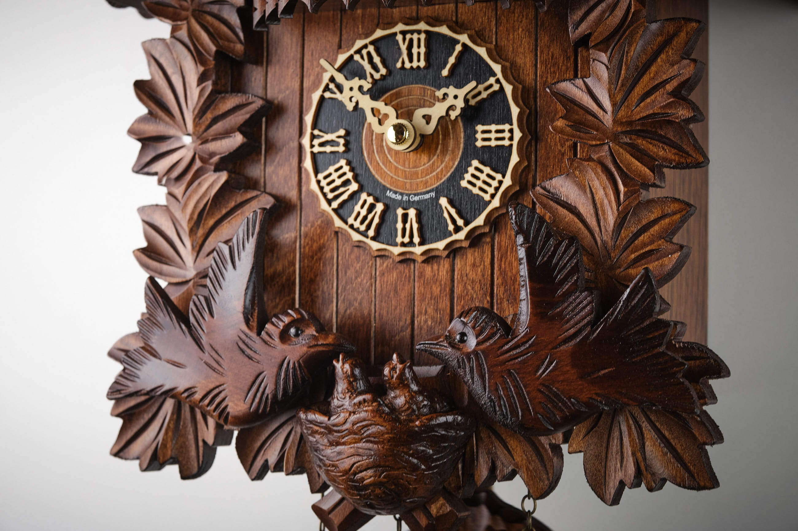 Hönes -Cuckoo Clock Quartz Movement Bird's Nest Music 38cm- 6442-4TQNU