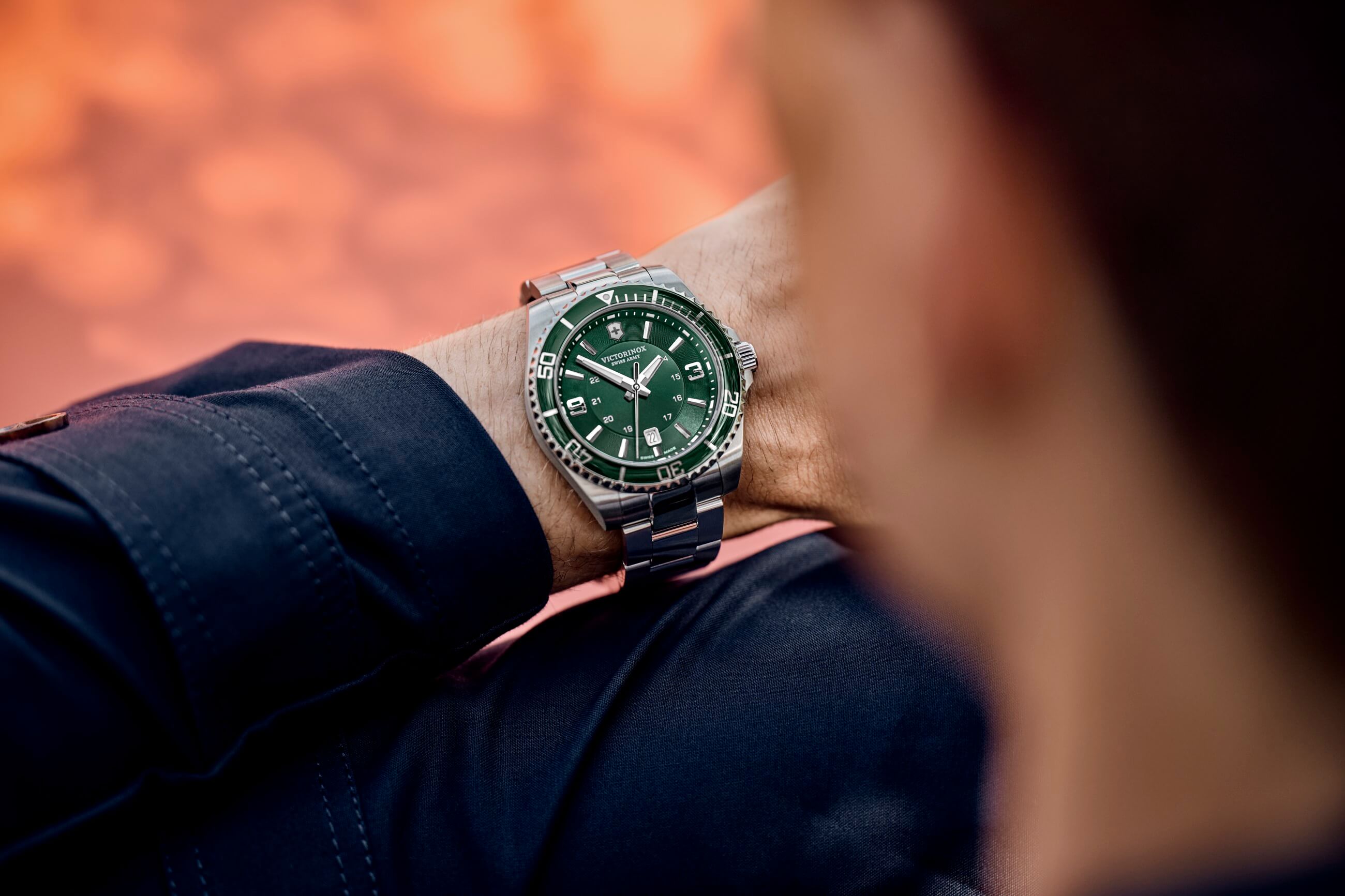 Victorinox -Maverick Large men's watch silver green quartz sapphire crystal 43mm- 241934