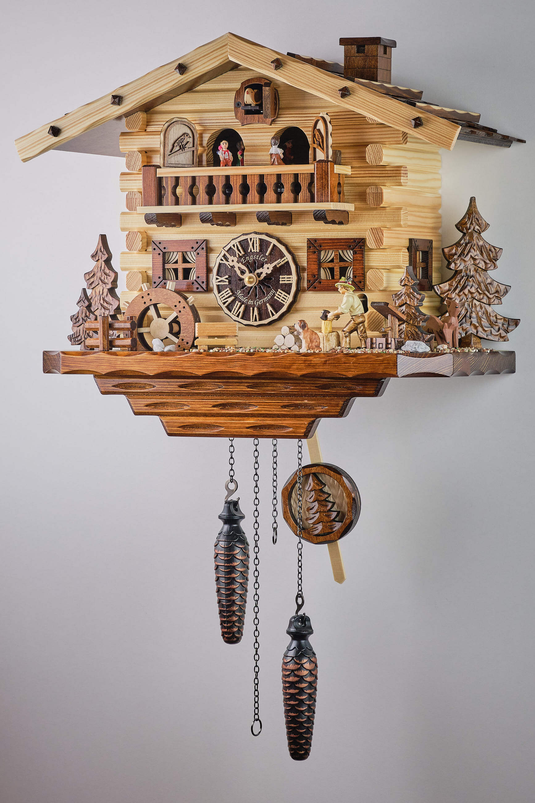 Engstler -Kuckucksuhr Quarz Laufwerk Musik Chalet Naturholz 33cm- 3901 QMT